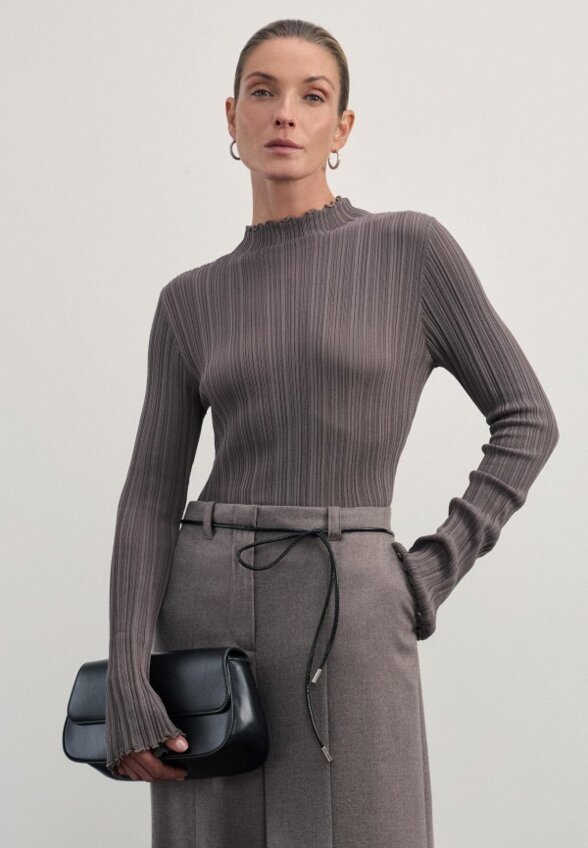 Джемпер Zarina