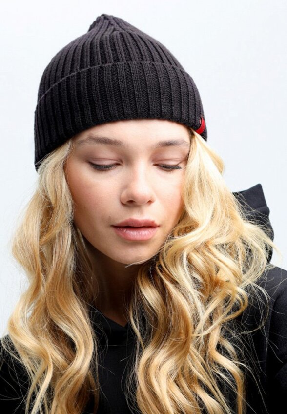 Шапка The Kravets