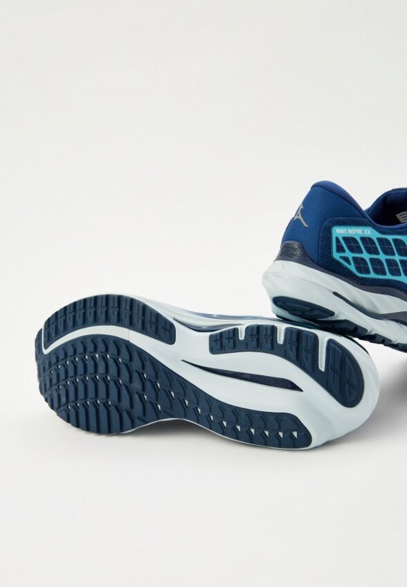 Кроссовки Mizuno