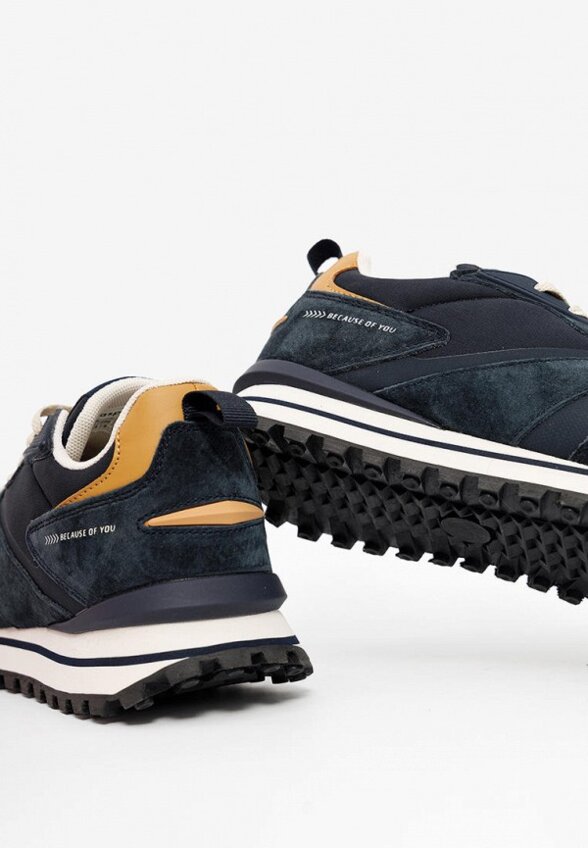 Кроссовки Baasploa