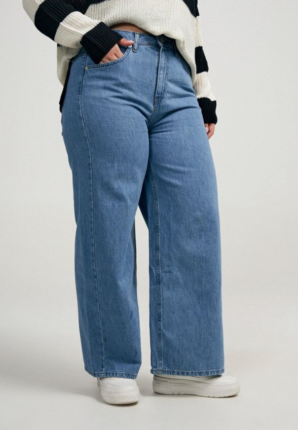 Джинсы Твое