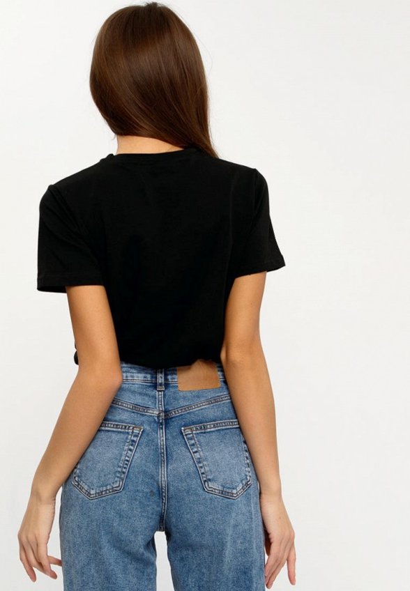 Футболка Апрель