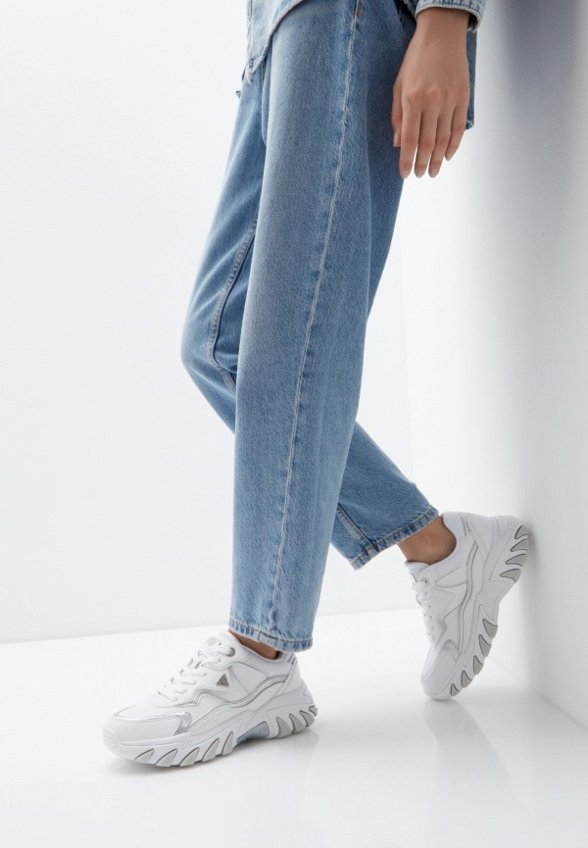 Кроссовки Guess