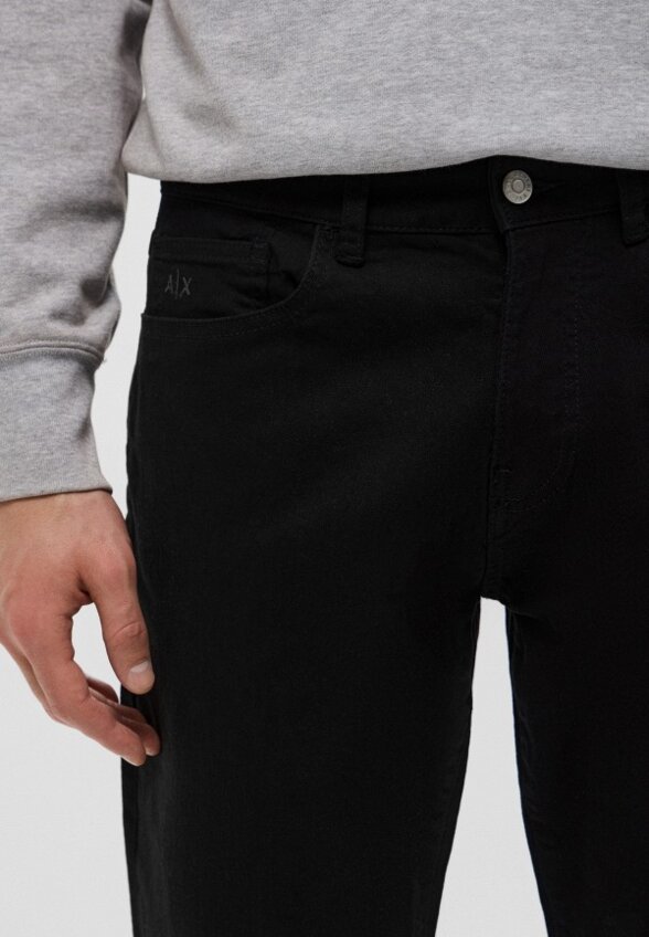 Джинсы Armani Exchange