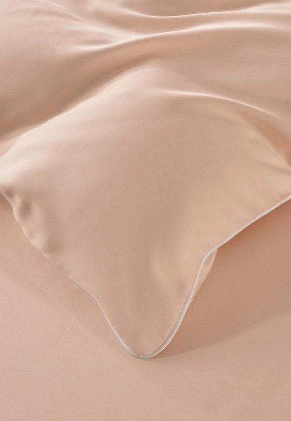 Постельное белье Семейное Sofi De Marko