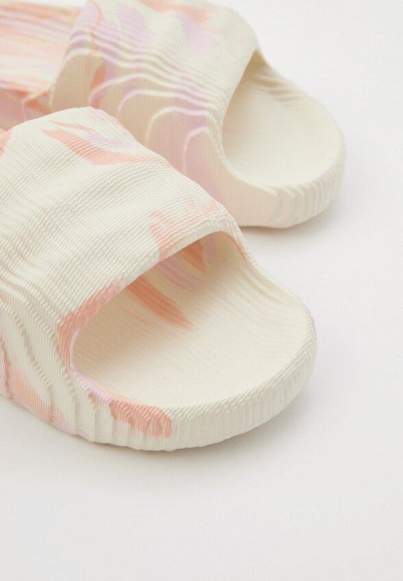 Сланцы adidas Originals