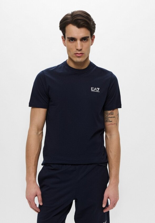 Футболка EA7