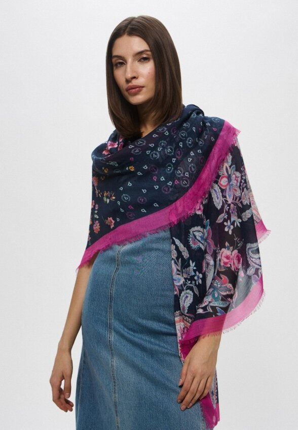 Платок Pollini