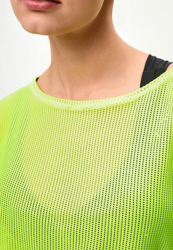 Футболка спортивная Fitbomb