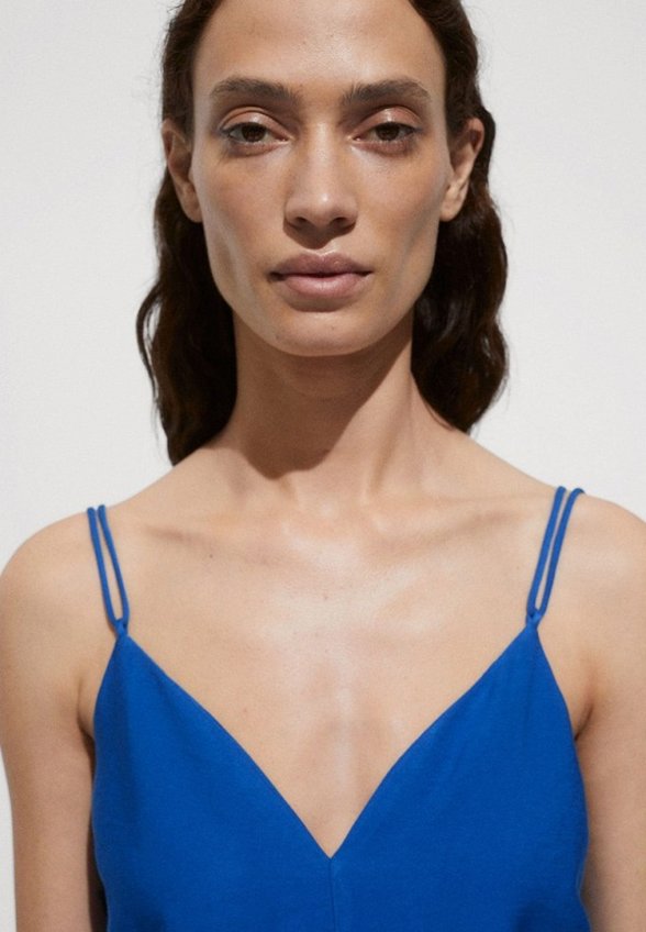 Комбинезон Mango