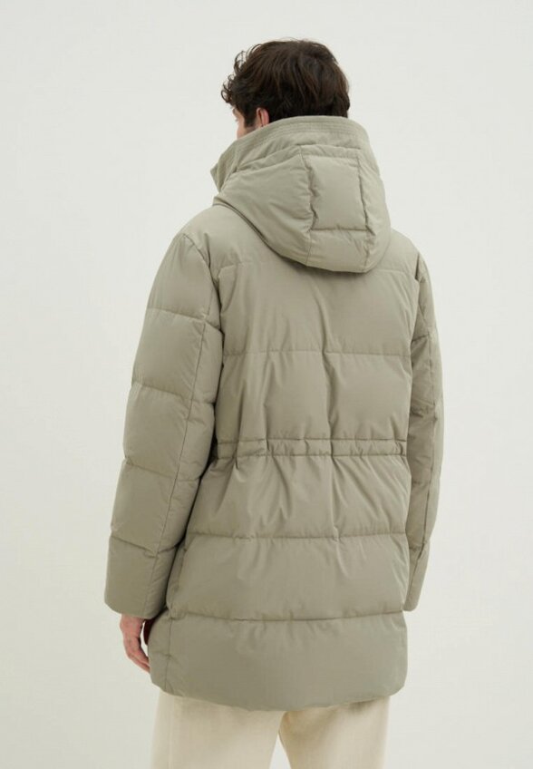 Пуховик Finn Flare