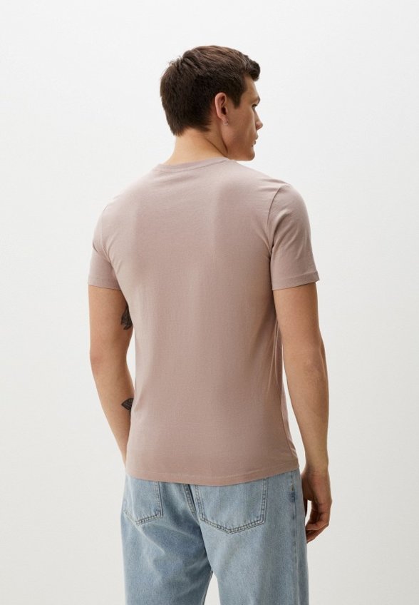 Футболка Colin's