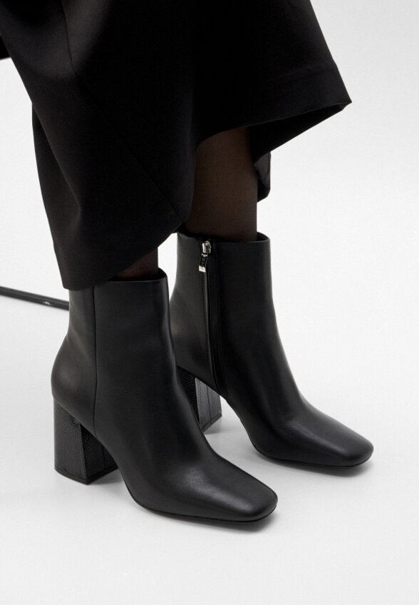 Ботильоны DKNY