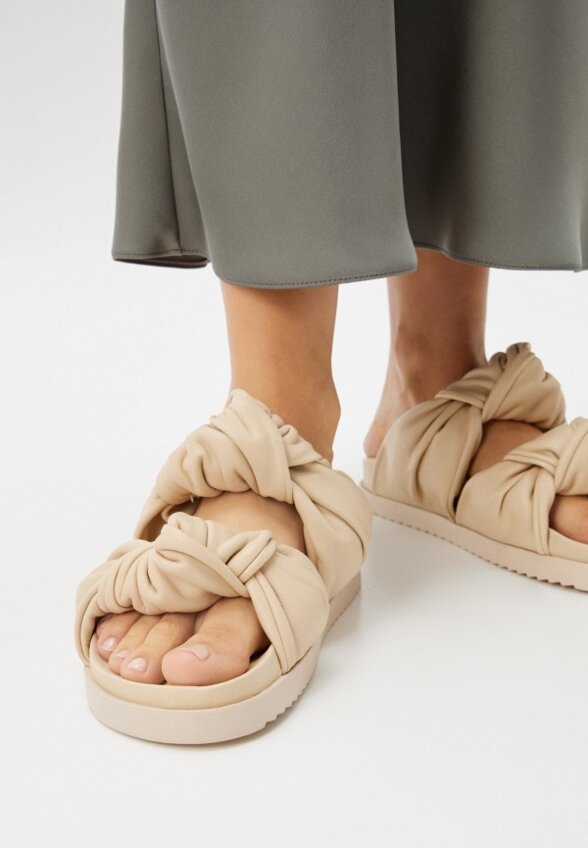 Сабо Patrizia Pepe