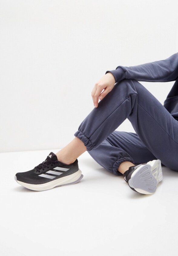 Кроссовки adidas