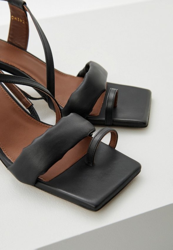 Босоножки Alohas