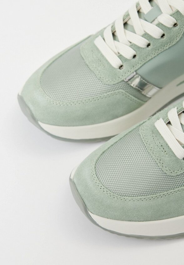 Кроссовки Ekonika