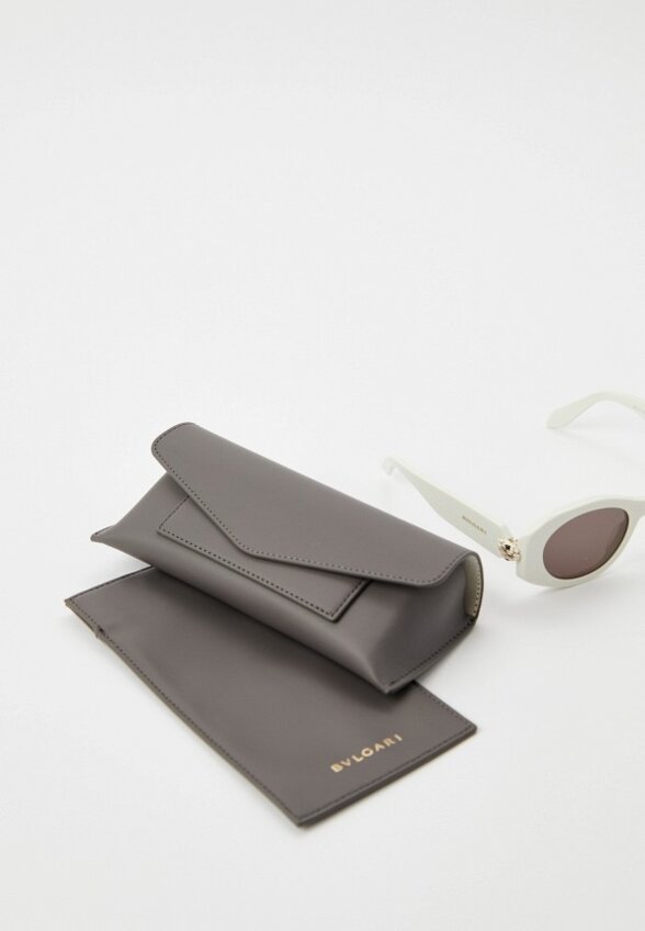 Очки солнцезащитные Bvlgari