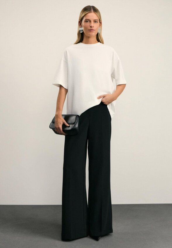 Футболка Zarina