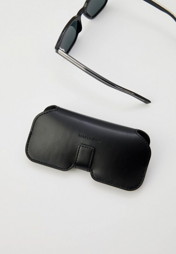 Очки солнцезащитные Saint Laurent