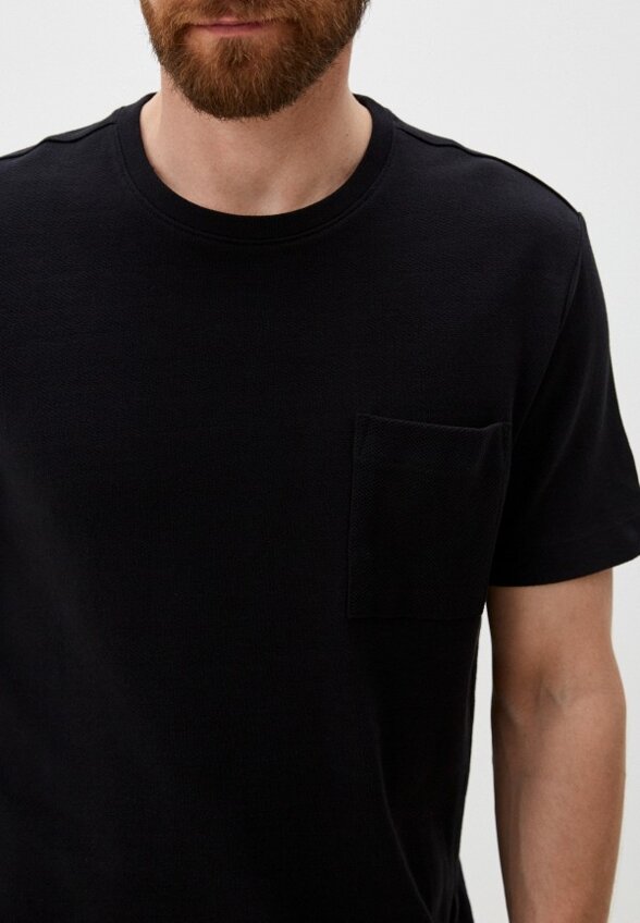 Футболка Colin's