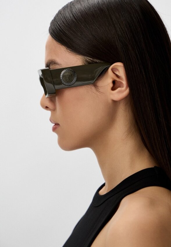 Очки солнцезащитные Versace