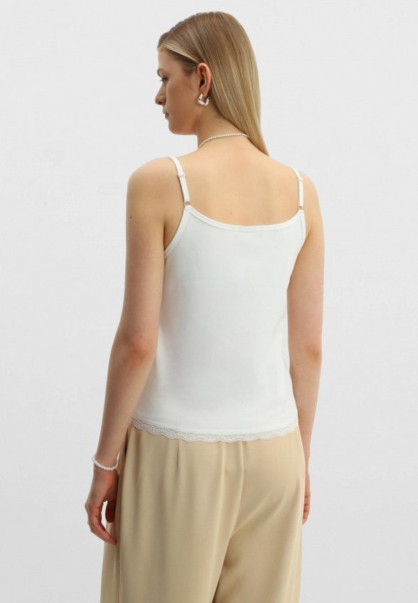 Майка Lilly Bennet