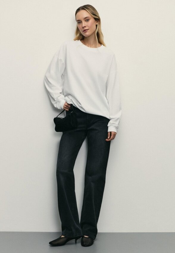 Свитшот Zarina