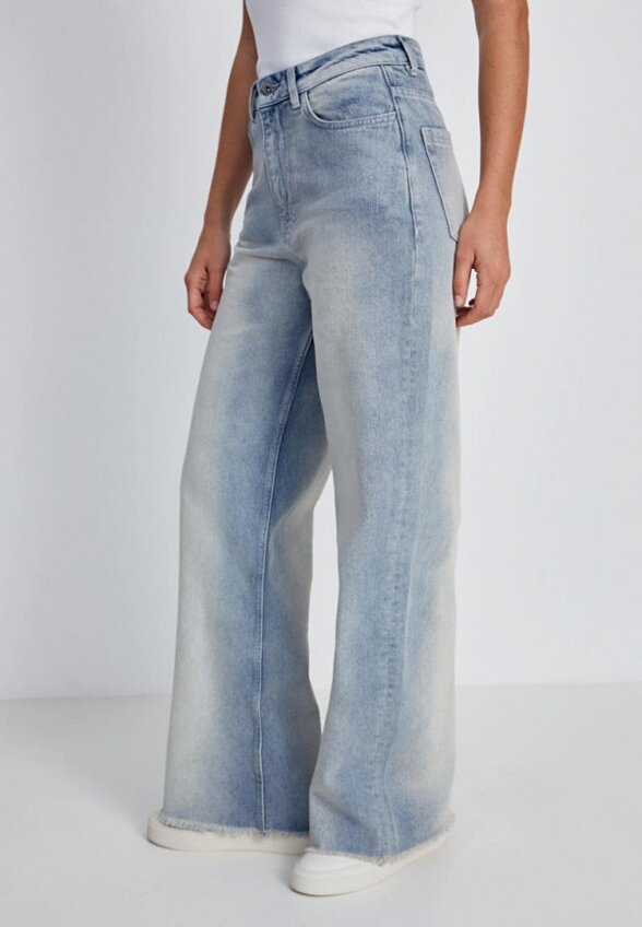Джинсы Finn Flare