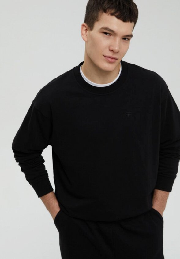 Свитшот Finn Flare