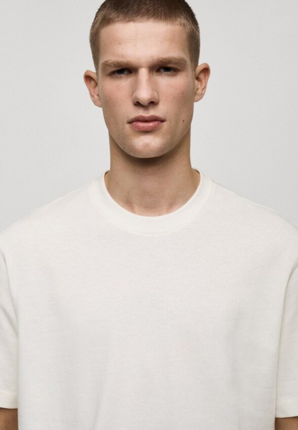 Футболка Mango Man