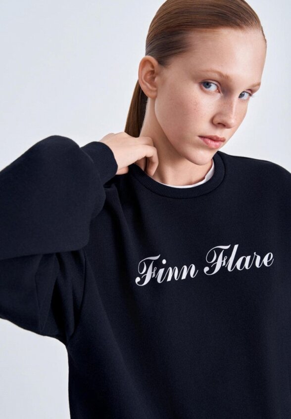 Свитшот Finn Flare