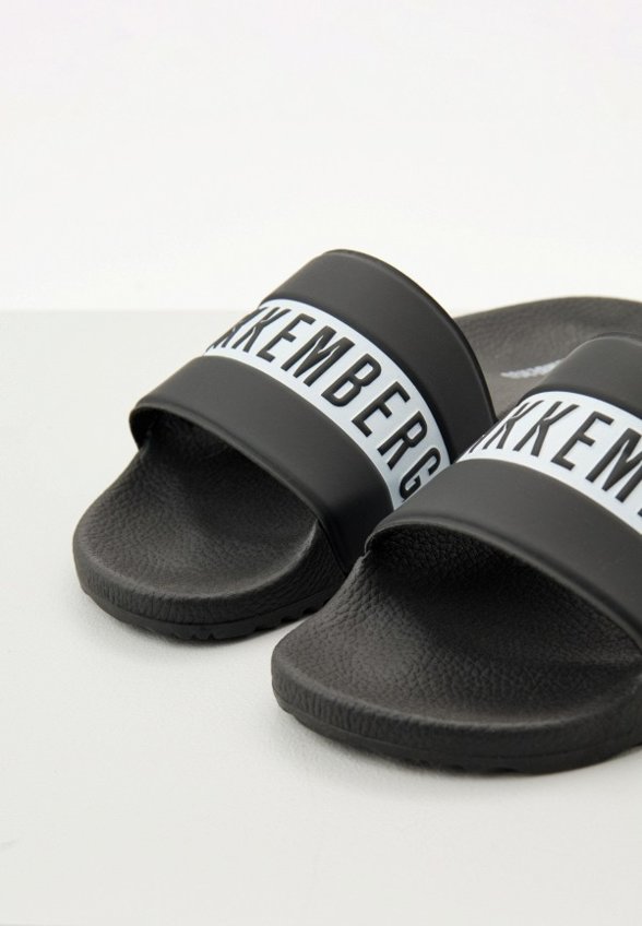 Сланцы Bikkembergs
