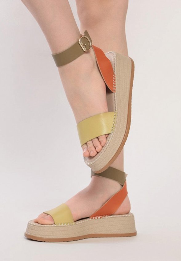 Босоножки Gut