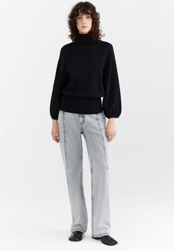 Свитер M.Reason