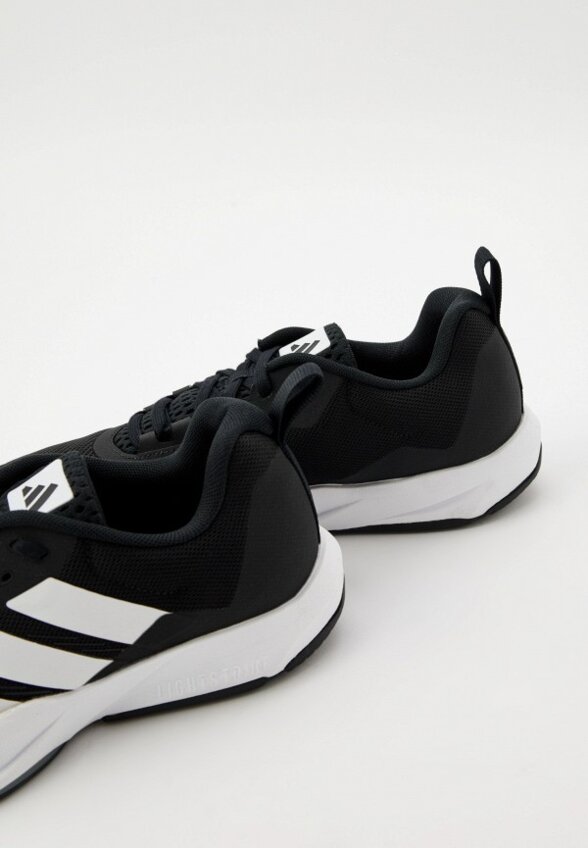 Кроссовки adidas