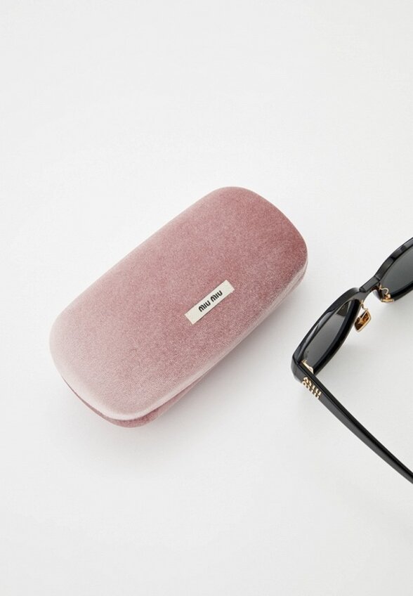 Очки солнцезащитные Miu Miu