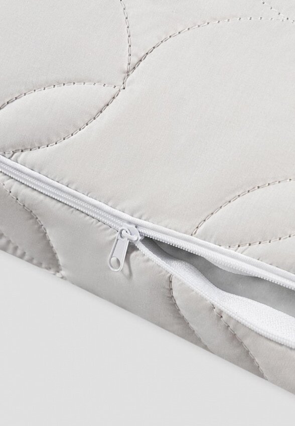 Подушка Estia