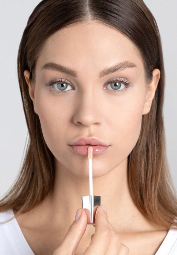 Блеск для губ Limoni