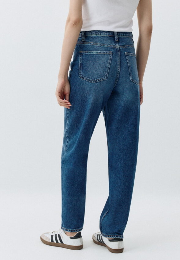 Джинсы Tapered
