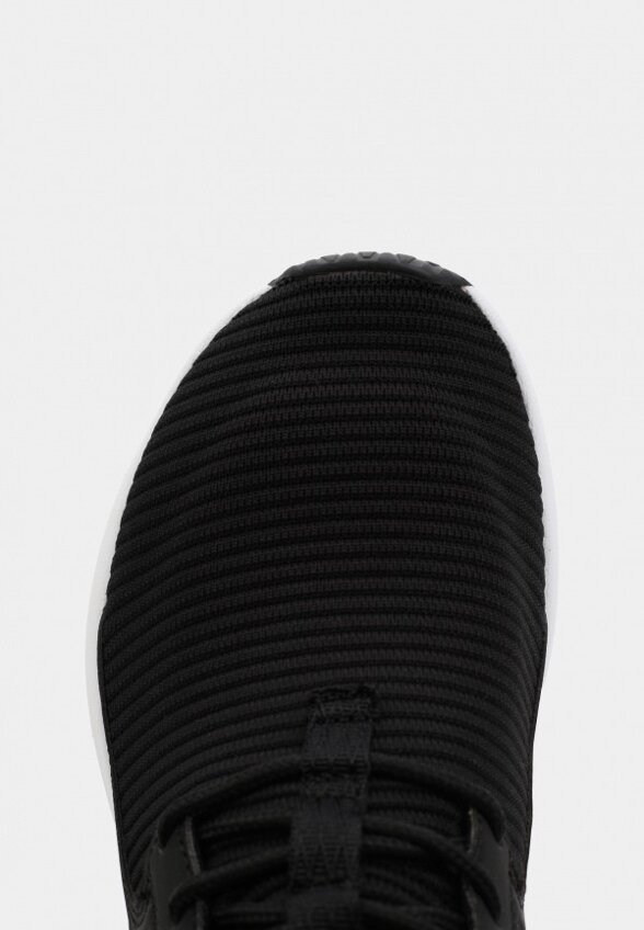 Кроссовки Kelme