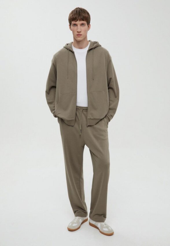 Брюки спортивные Finn Flare