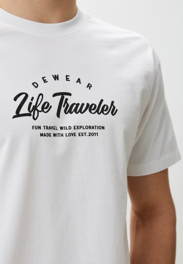 Футболка Dewear