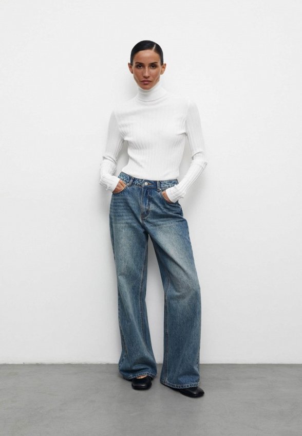 Водолазка Charmstore