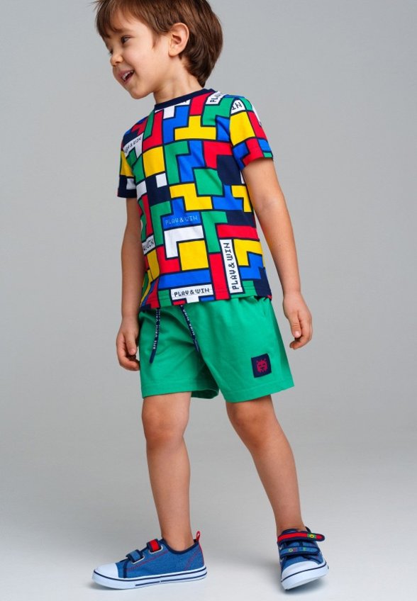 Футболка и шорты PlayToday