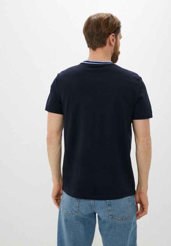 Футболка Colin's