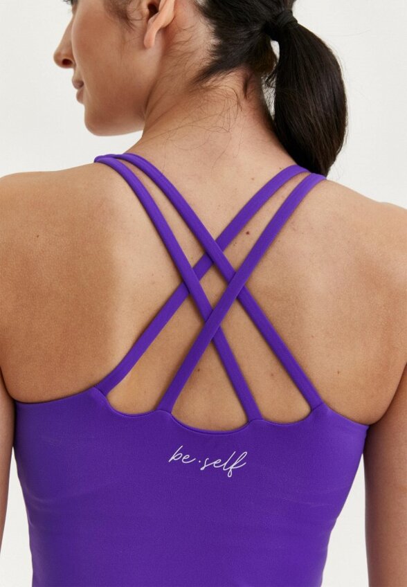 Топ спортивный Beself