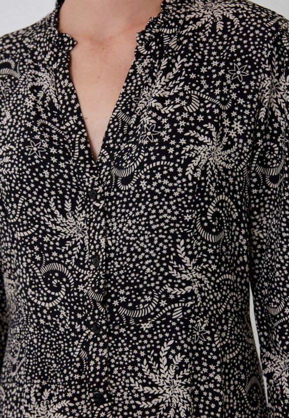 Платье Colin's