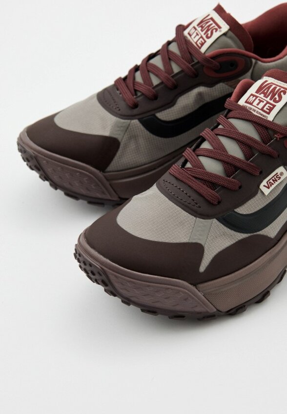 Кроссовки Vans