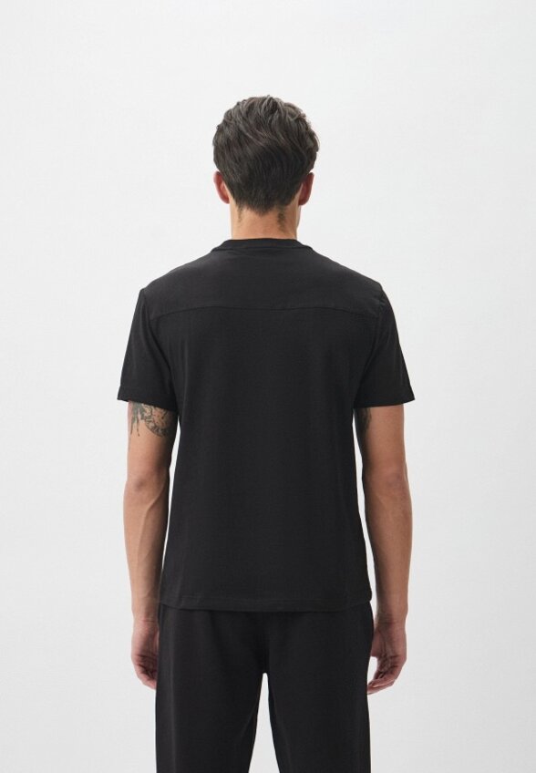 Футболка Calvin Klein